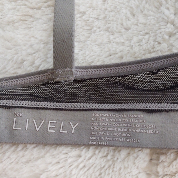 Bras - Picture 3 of 8